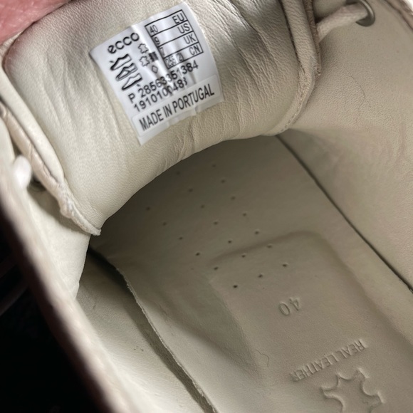 Ecco Gillian Tie Lace Up Sneakers, Size 9.5 - Picture 13 of 13